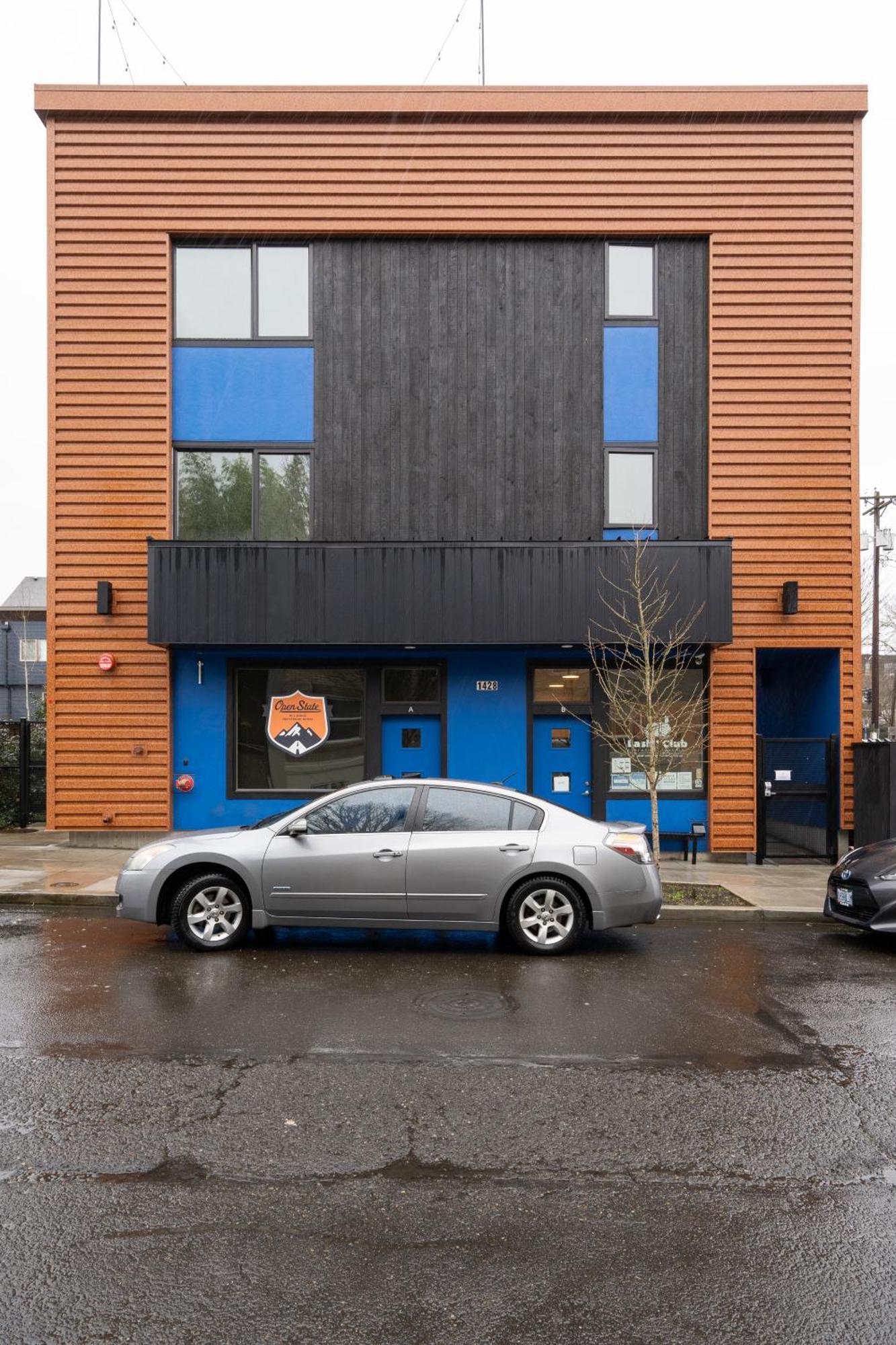 Retro Modern 2-bedroom With 90 Walkscore Apartment Portland